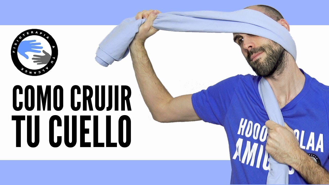 estiramientos de cuello con toalla