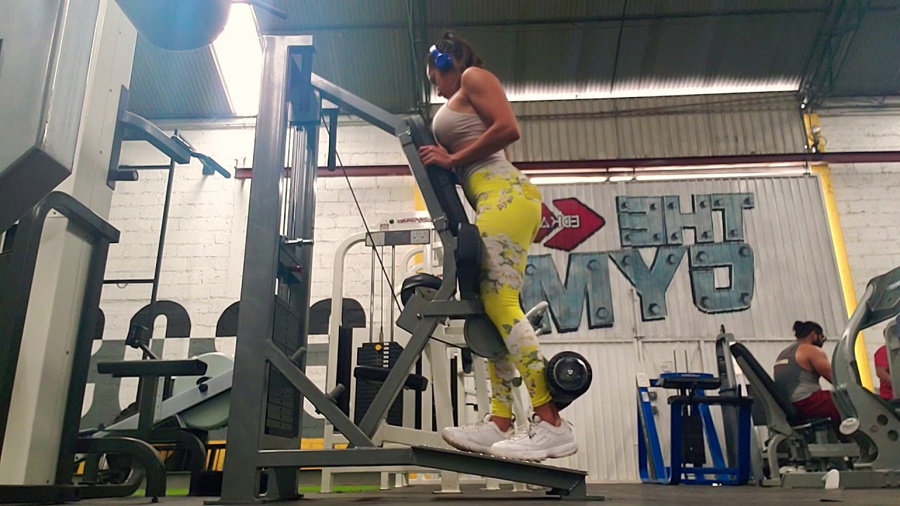 femoral de pie en maquina