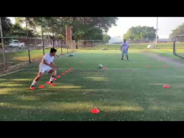 entrenador personal de fútbol para niños