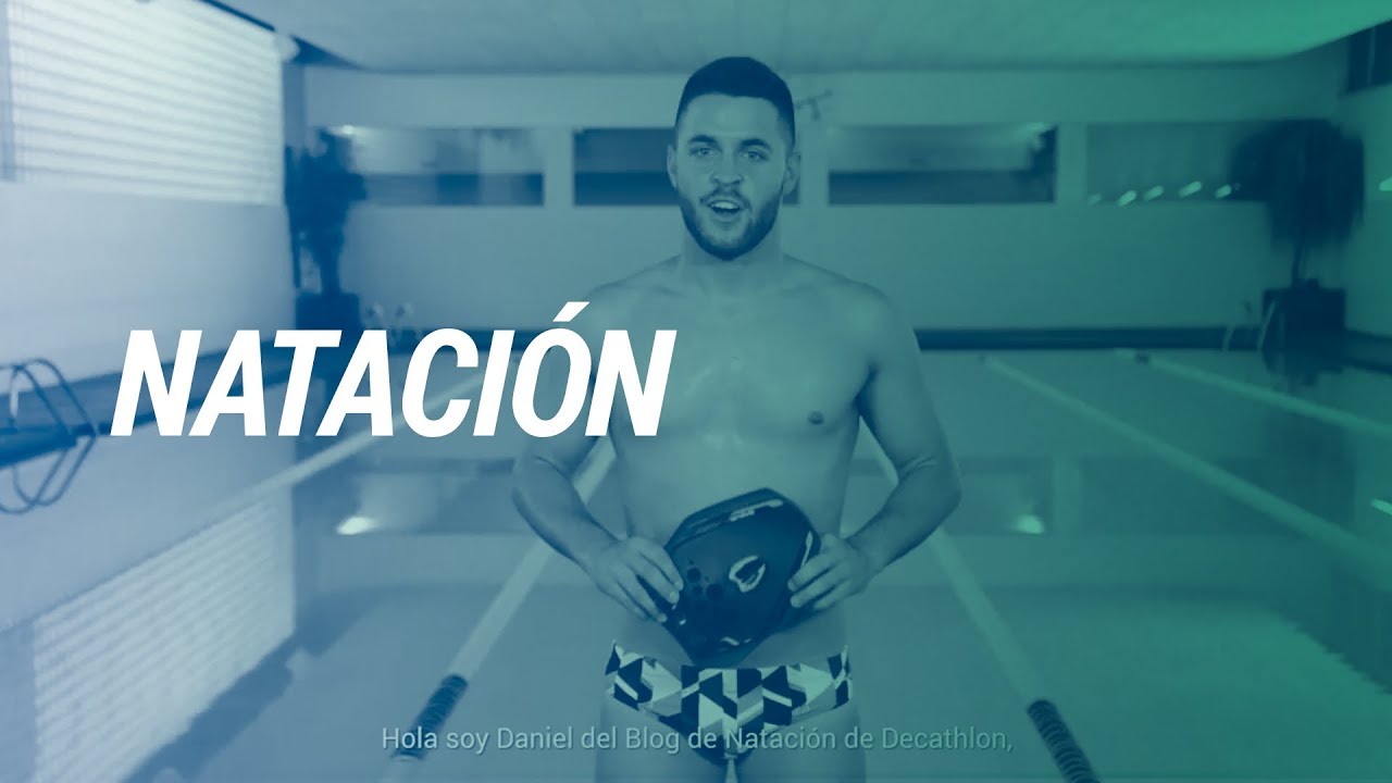 entrenamiento natación con aletas y palas